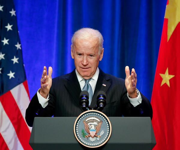 Taiwan, Biden alla Cina: “Abbiamo l’esercito più potente del mondo, siamo pronti a difendere l’isola”