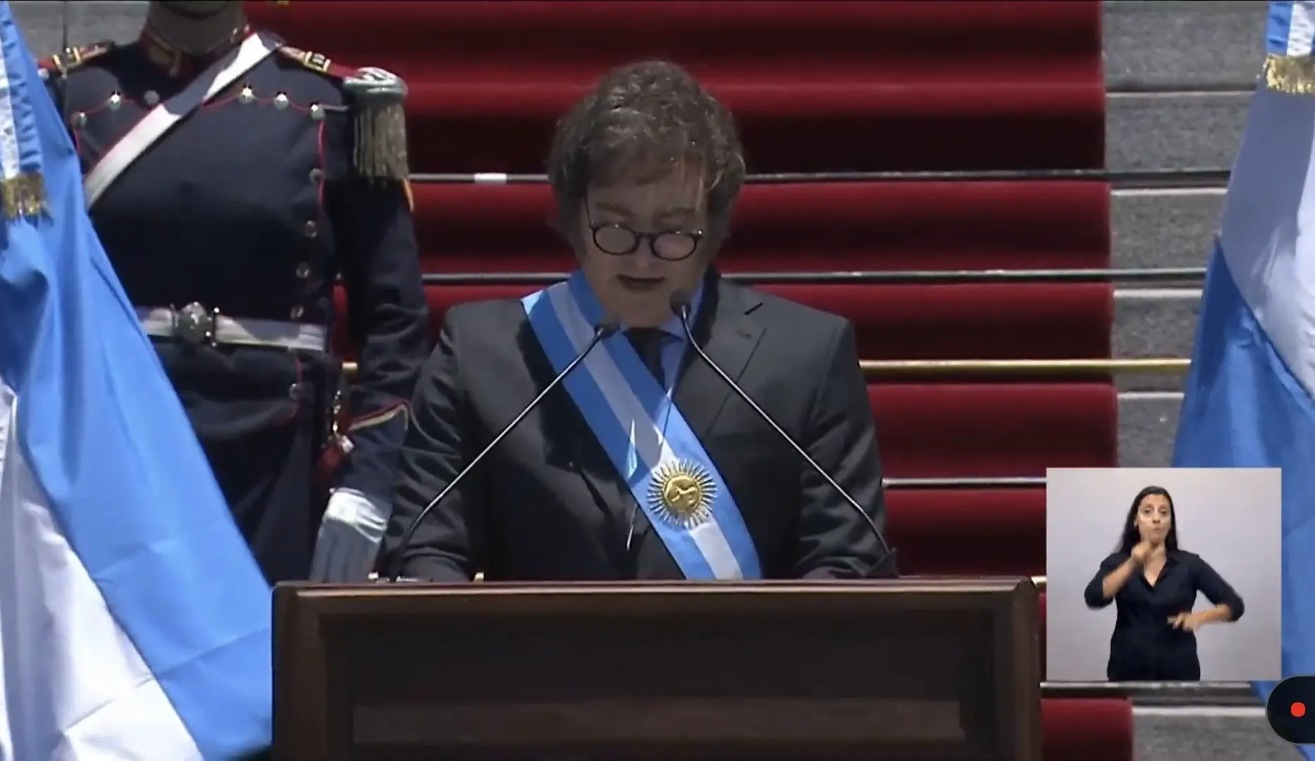 Nuova era per l’Argentina: Javier Milei giura come 55° Presidente
